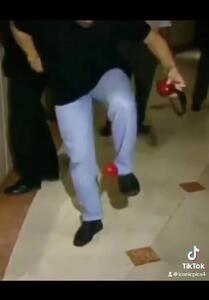 ویدئو نوستالوژی: وقتی اسطوره حتی با سیب هم روپایی می‌زند - پارس فوتبال