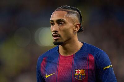 واکنش دو جمله‌ای رافینیا به قرار نگرفتن در ترکیب منتخب سال فیفا / عکس - پارس فوتبال