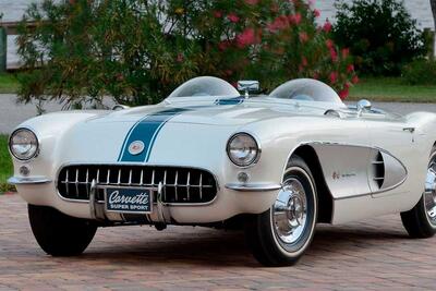 داستان کوروت خاص ۱۹۵۷، یکی از اولین سوپراسپرت‌های تاریخ - پدال