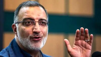 آقای زاکانی! اینقدر برای ماندن تلاش نکنید، بهتر است خودتان کنار بروید!