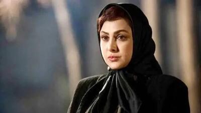  نگاهی به استایل مناسب فصل سرد آزاده صمدی با المان های یلدایی +عکس / خانوما برای مهمونی یلداتون ایده بگیرین