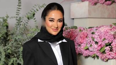  فیلم /  نگاهی به چیدمان و دیزاین مجلل سفره شب یلدای لوکس و پر طمطراق بهاره افشاری مزین شده به فال حافظ