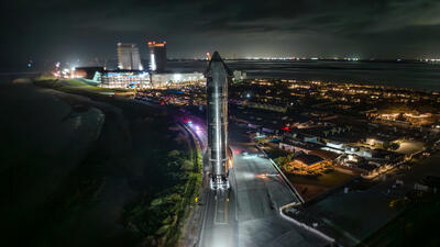  وال‌ استریت ژورنال: انفجار استارشیپ، هواپیماهای مسافربری را در معرض خطر قرار داد