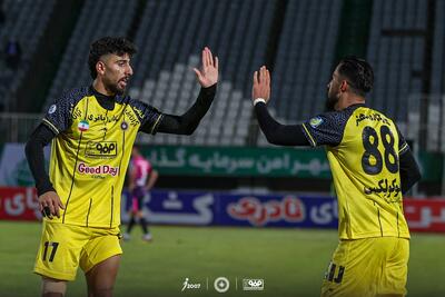 برنامه بازی‌های هفته پانزدهم لیگ برتر فوتبال (فصل ۰۵-۱۴۰۴) | طلایی‌پوشان در آستانه قهرمانی نیم‌فصل