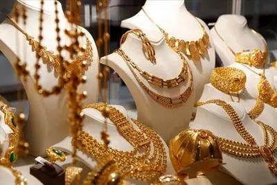 ریزش قیمت طلا امروز دوشنبه ۱ دی ۱۴۰۴ + جدول