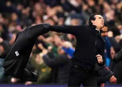 شادی جنجالی امری پس از گل دوم استون‌ویلا به منچستریونایتد