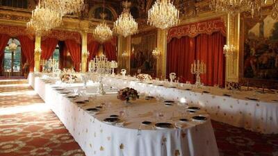  رسانه: کارد و چنگال و ظروف چینی به ارزش 40 هزار یورو از محل اقامت ریاست جمهوری فرانسه به سرقت رفت