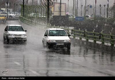 تمام محورهای اصلی استان کرمان در بارش‌های اخیر باز و ایمن نگه داشته شد - تسنیم