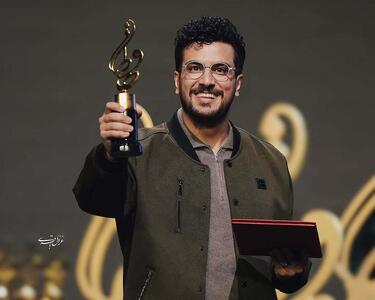 از استندآپ تا فرش قرمز؛ امیرحسین قیاسی با همسرش در قاب جشن حافظ (عکس)