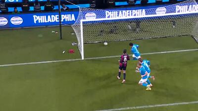 گل دوم ناپولی به بولونیا (نرس)