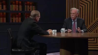 پوتین مامور کا.گ.ب بوده و ترامپ را بازی می‌دهد!/فیلم