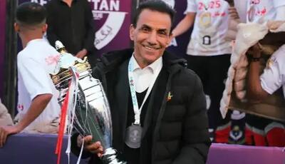 سرمربی ایرانی در لیگ افغانستان قهرمان شد
