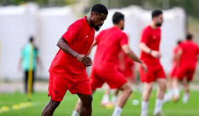 خبر تلخ برای پرسپولیسی ها/ مدافع پرسپولیس بازی آخر نیم‌فصل را از دست داد؟