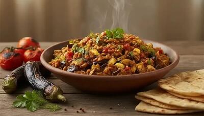  طرز تهیه میرزا قاسمی با پیاز و بادمجان کبابی