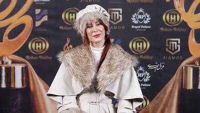 گلشید بحرایی با استایلی خاص در جشن حافظ؛ شکوه زمستانی بر فرش قرمز (عکس)