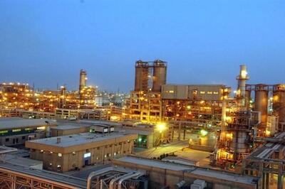 آتش سوزی در پتروشیمی آبادان خاموش شد