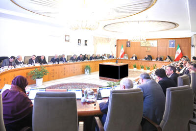 آقایان؛ از قیمت دلار و گرانی‌ها راضی هستید؟