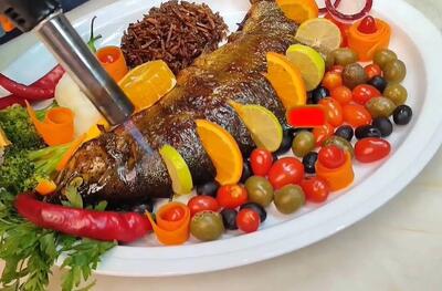  ماهی شکم پر تنوری رو اینجوری درست کن | آموزش ماهی شکم پر در فر !