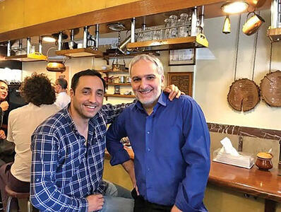 تلاش بنفشه‌خواه برای خنداندن در مراسم ختم