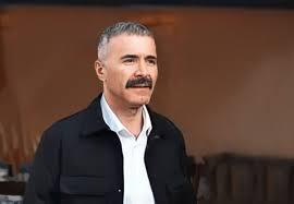 همین الان خودم به عنوان تولیدکننده زنجیره تامین مرغ برای سه روز کنجاله سویا دارم