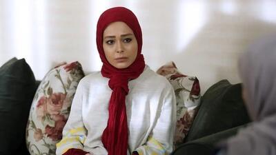 شوکه‌کننده‌ترین آموزش بستن شال مدل سانیا سالاری! + فیلم