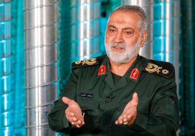  معاون ستاد کل نیرو‌های مسلح: بخش عمده‌ای از ظرفیت بسیج، نیروی دریایی و زمینی ما تاکنون به کار گرفته نشده/ قدرت موشکی ایران کاملاً آماده است و هنوز استفاده نشده