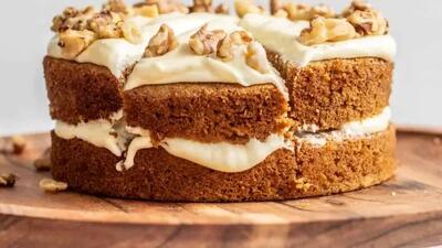  طرز تهیه کیک شیرخشک؛ کیک خیس و خامه‌ای
