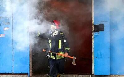 جزئیات آتش‌سوزی در پتروشیمی آبادان اعلام شد/ چند تن مصدوم شدند
