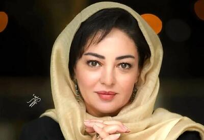 «گوگوش» در مراسم عروسی پدر و مادر «رزیتا غفاری»؛ دهۀ 40