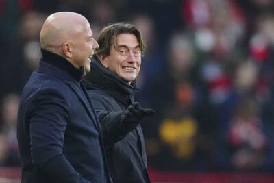 سرمربی تاتنهام جواب اسلات را داد: با نظرت مخالفم