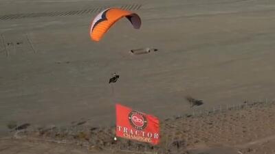 استوری علیرضا بیرانوند از چتربازی که پرچم تراکتور را به پرواز درآورد