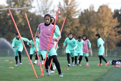 جعفری 30 بازیکن را به اردو فرا خواند