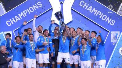 جشن قهرمانی ناپولی در سوپرکاپ ایتالیا