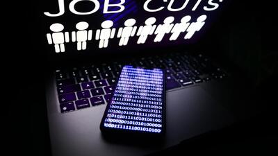 هوش مصنوعی در یک سال گذشته ۵۰ هزار شغل را در آمریکا از بین برده است