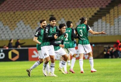 گلزن خیبر: دوست دارم در بوندس‌لیگا بازی کنم | باور داشتیم که سپاهان را شکست می‌دهیم