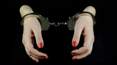 فریب خوردن دختر جوان از صاحبکارش | من منشی مدیرعامل بودم