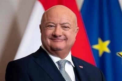 صدراعظم فدرال اتریش از انتشار کتاب «ایرانی‌شناسان اتریشی» تقدیر کرد