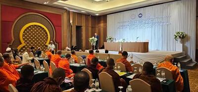 پیش‌شرط اثربخشی گفت‌وگوهای دینی، احترام و شنیدن آگاهانه است