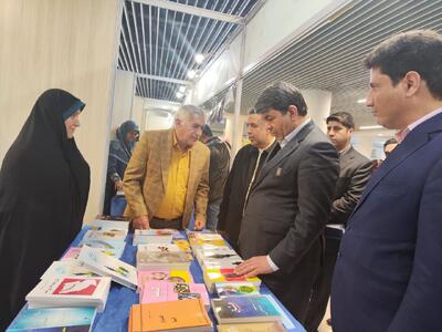  بازدید استاندار کرمان از نمایشگاه کتاب؛ تاکید بر پیوند فرهنگ، اقتصاد و مردمی‌سازی