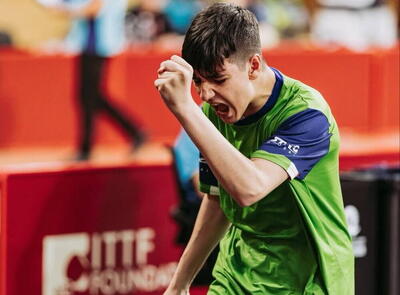  طلایی‌پوشان اصفهان صاحب ستاره تنیس روی‌میز ایران شدند