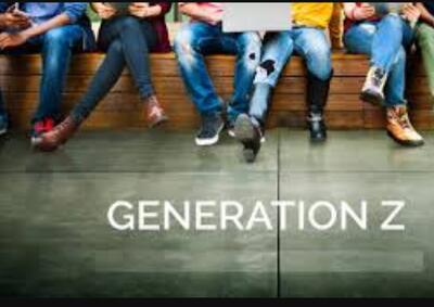  نسلZ و آلفا با فناوری زندگی می‌کنند اما نگاه رسمی به اینترنت و موبایل در مدارس تهدید است