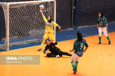 شکست‌ناپذیری دختران استقلال در فوتسال/ مدافع قهرمانی باخت