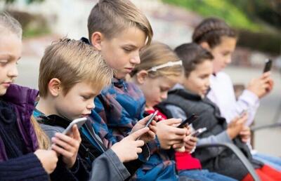 بدانید نسل و زد آلفا با زور و نصیحت میانه ای ندارند / پایان عصرکنترل، و آغاز دوره استقلال/ نقشه راه  شهیندخت خوارزمی  برای ترمیم گسست نسلی در  خانواده