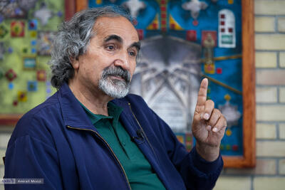 آزاد ارمکی: سرمایه عظیم طبقه متوسط در دستان جامعه/ طبقه متوسط است که می‌تواند جامعه را از بحران‌ها نجات دهد