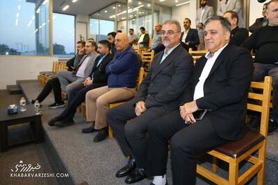 استقلال با دو مسافر ویژه راهی منامه شد +عکس