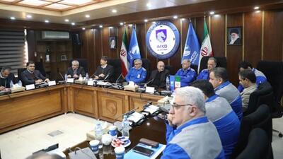 تاکید مدیرعامل ایران‌ خودرو بر تامین ورق‌های باکیفیت و ایمن خودرو از منابع داخلی
