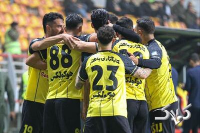 دیدار معوقه سپاهان مقابل استقلال ۱۱ دی‌ در نقش جهان - مجله اینترنتی کولاک