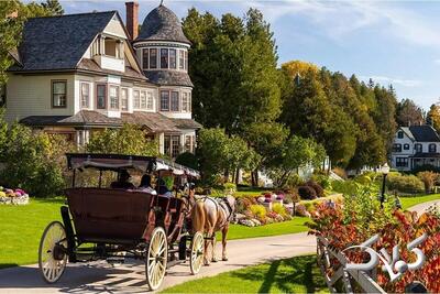 مردم این جزیره در گذشته زندگی می‌کنند! | عکس - مجله اینترنتی کولاک