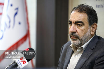  بازنگری تمام رشته‌های دانشگاهی براساس مسائل و اولویت‌های ملی