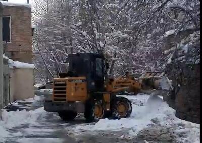  ۳۴۰ کیلومتر از معابر خوانسار برف‎‌روبی شد
